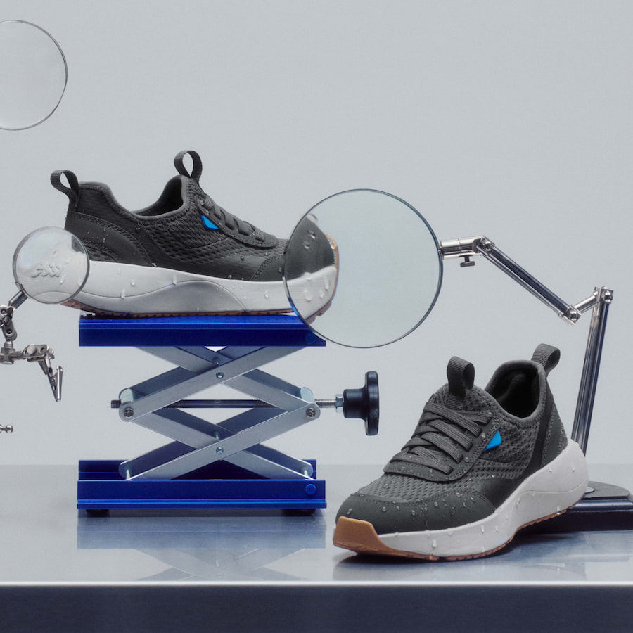 Women's Pacific Sneaker - Dark Grey